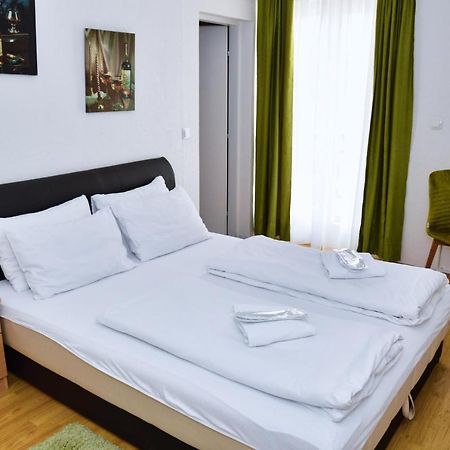יאיצי Guesthouse Marivo מראה חיצוני תמונה