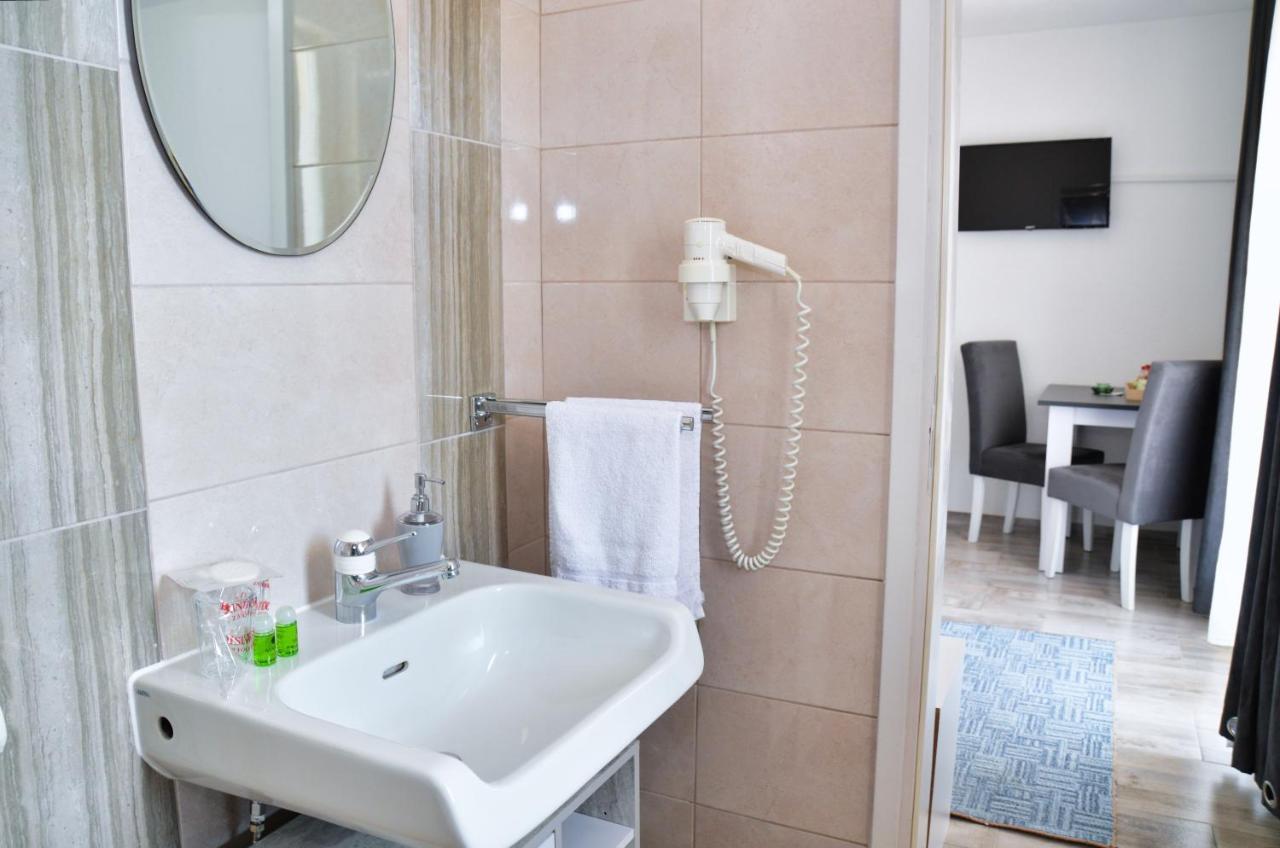 יאיצי Guesthouse Marivo מראה חיצוני תמונה