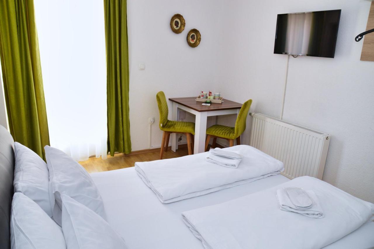 יאיצי Guesthouse Marivo מראה חיצוני תמונה